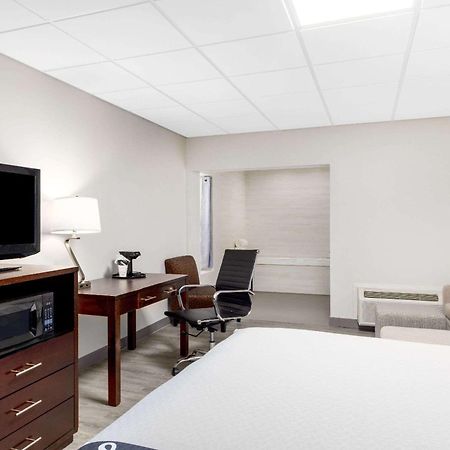 La Quinta Inn By Wyndham Lynnwood Εξωτερικό φωτογραφία