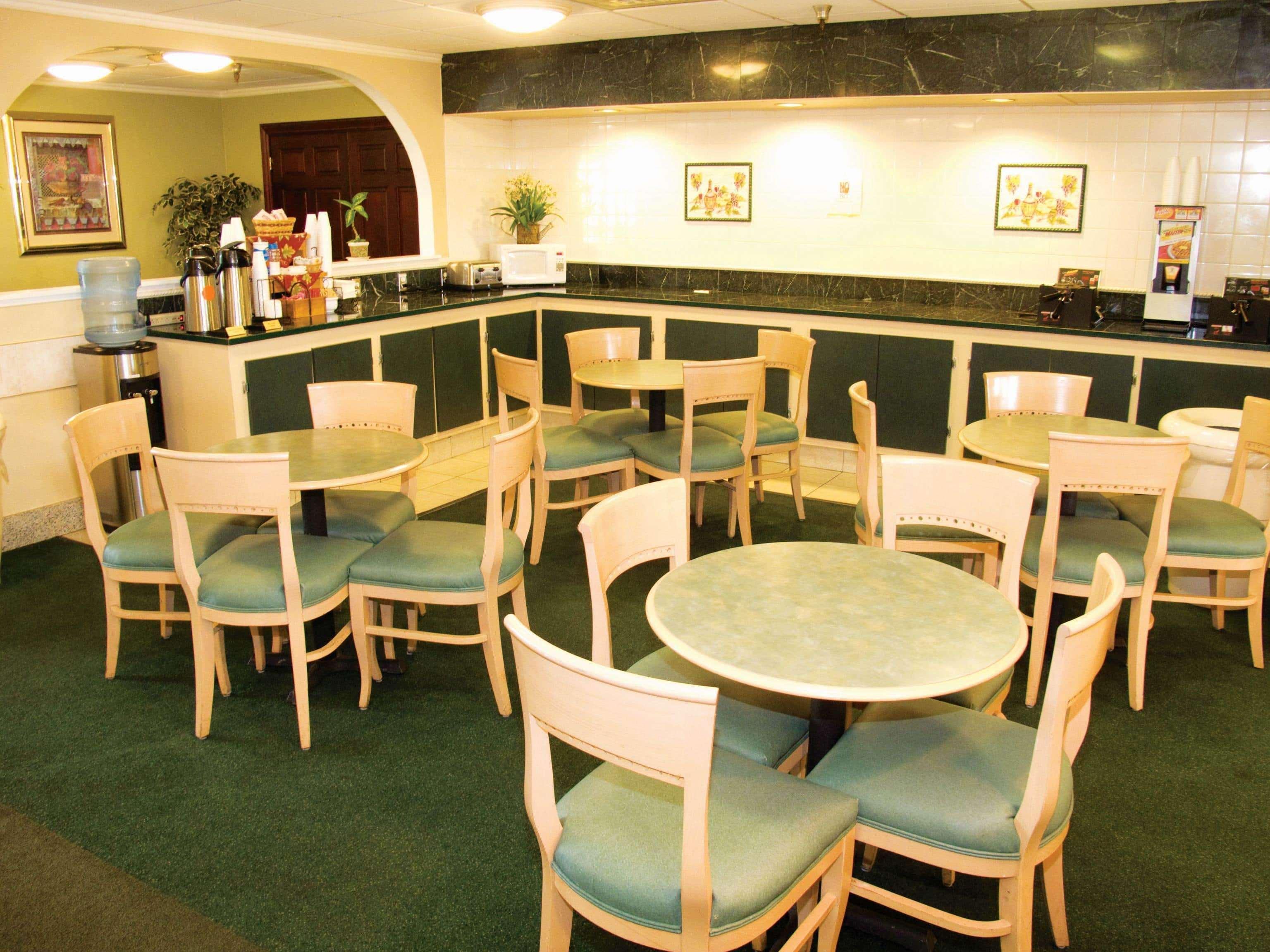 La Quinta Inn By Wyndham Lynnwood Εξωτερικό φωτογραφία