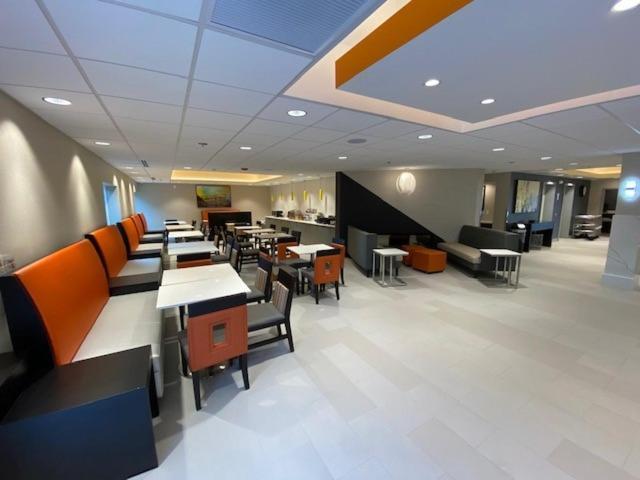 La Quinta Inn By Wyndham Lynnwood Εξωτερικό φωτογραφία