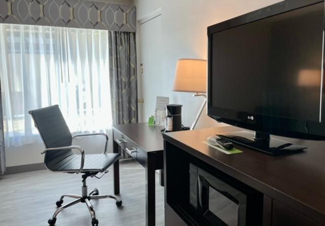 La Quinta Inn By Wyndham Lynnwood Εξωτερικό φωτογραφία