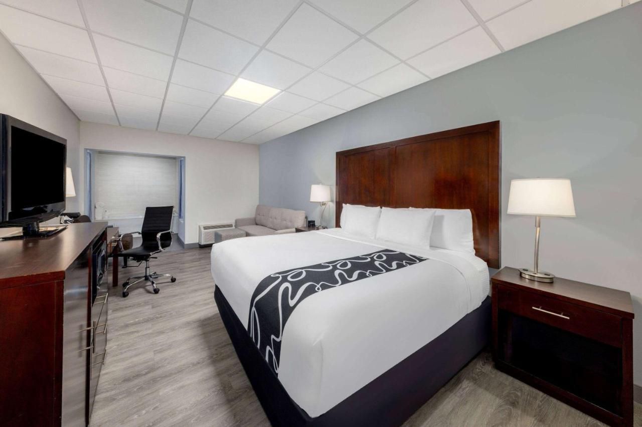 La Quinta Inn By Wyndham Lynnwood Εξωτερικό φωτογραφία