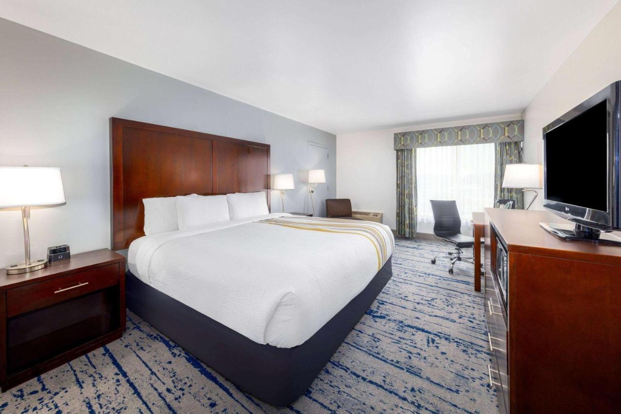 La Quinta Inn By Wyndham Lynnwood Εξωτερικό φωτογραφία