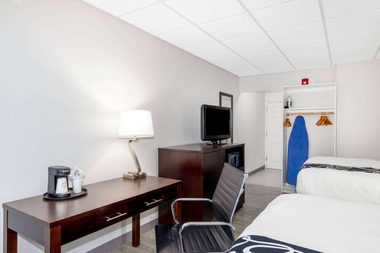 La Quinta Inn By Wyndham Lynnwood Εξωτερικό φωτογραφία