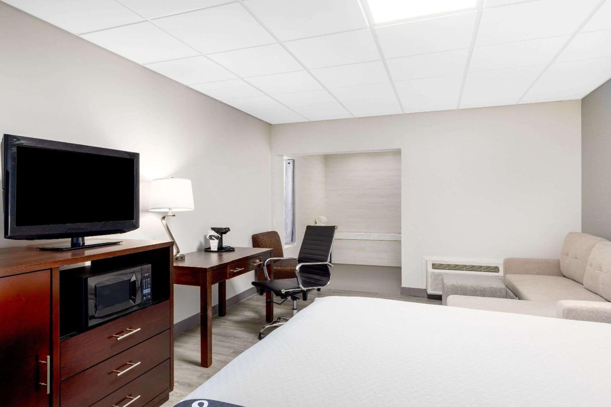 La Quinta Inn By Wyndham Lynnwood Εξωτερικό φωτογραφία